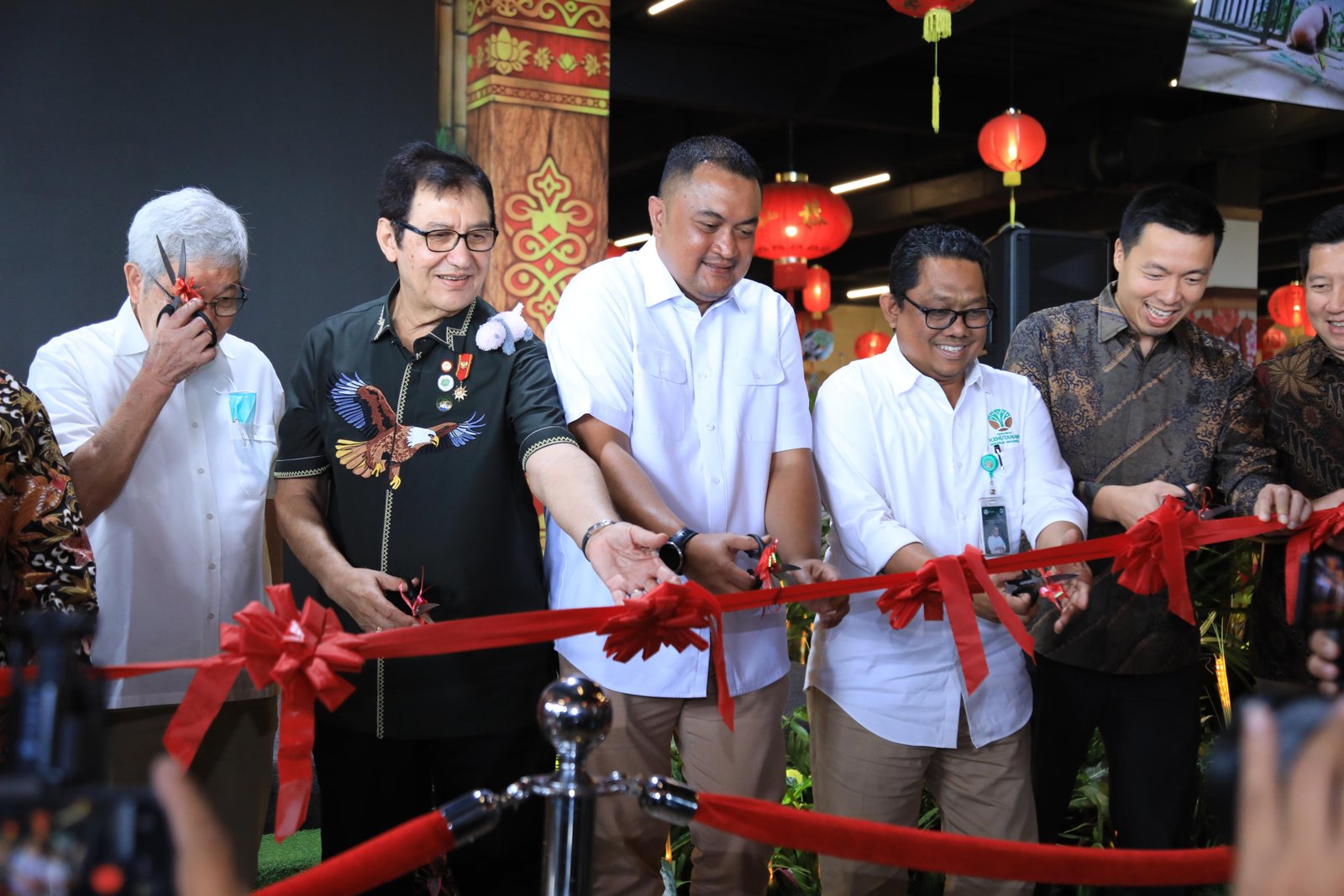 PANDA PERTAMA DIINDONESIA YANG LAHIR DI BOGOR - Berita Terkini Bogor Timur Parameter